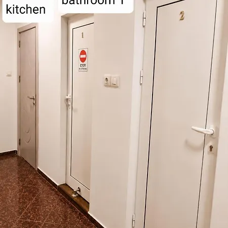 Centre Near Everything